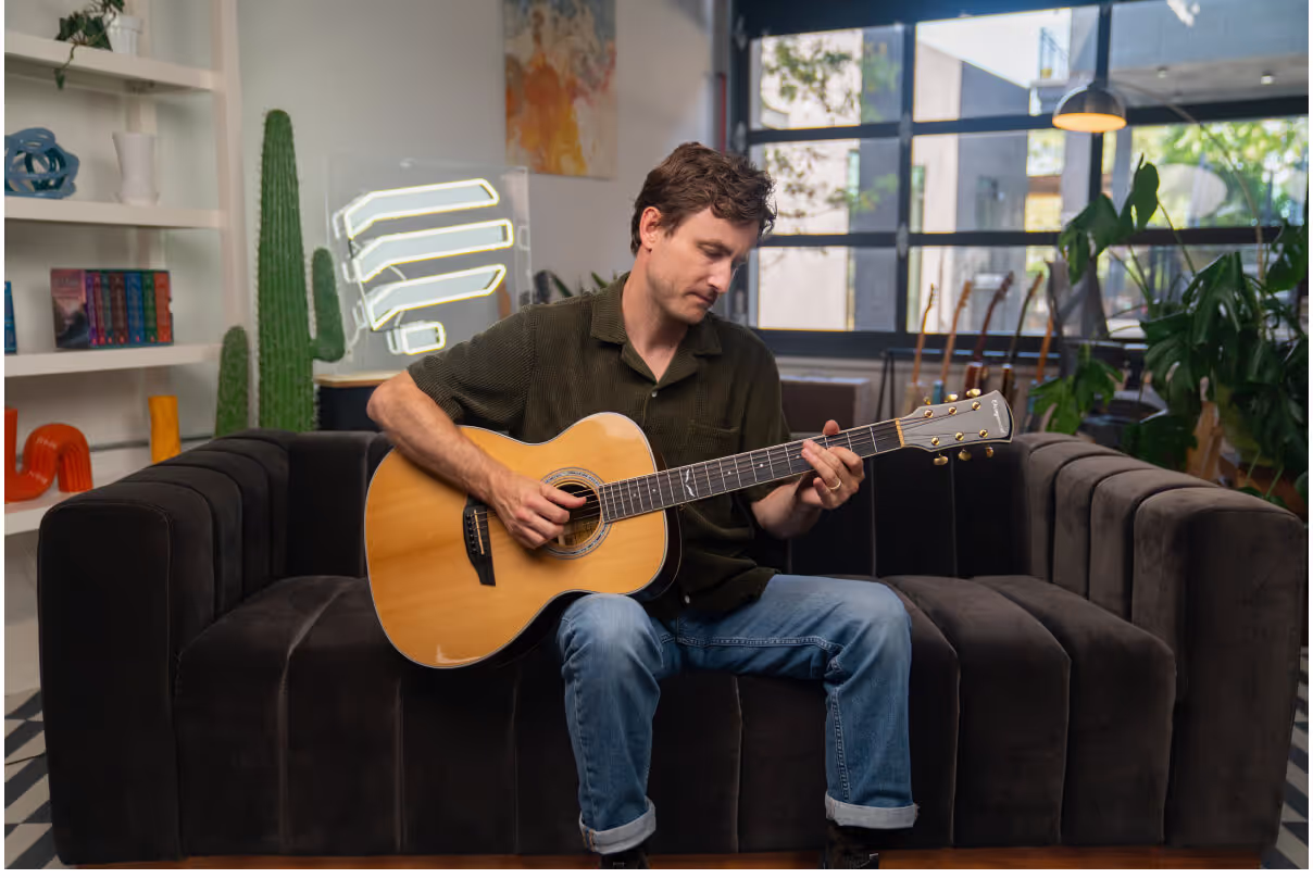Beginner Guitar: Theory + Practical Lessons To Learn Fast